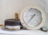 pressure gauge