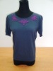 Woman's Embroidered Round Neck Short Sleeve Knitwear