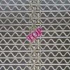 Self cleaning stainless steel flexi screens