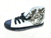 Fashion canvas shoes