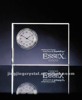 Simple crystal table clock