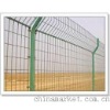 wire mesh fence