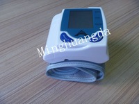 mini wrist blood pressure measuring machine